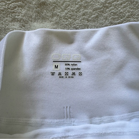 OQQ - Picture 2 of 3